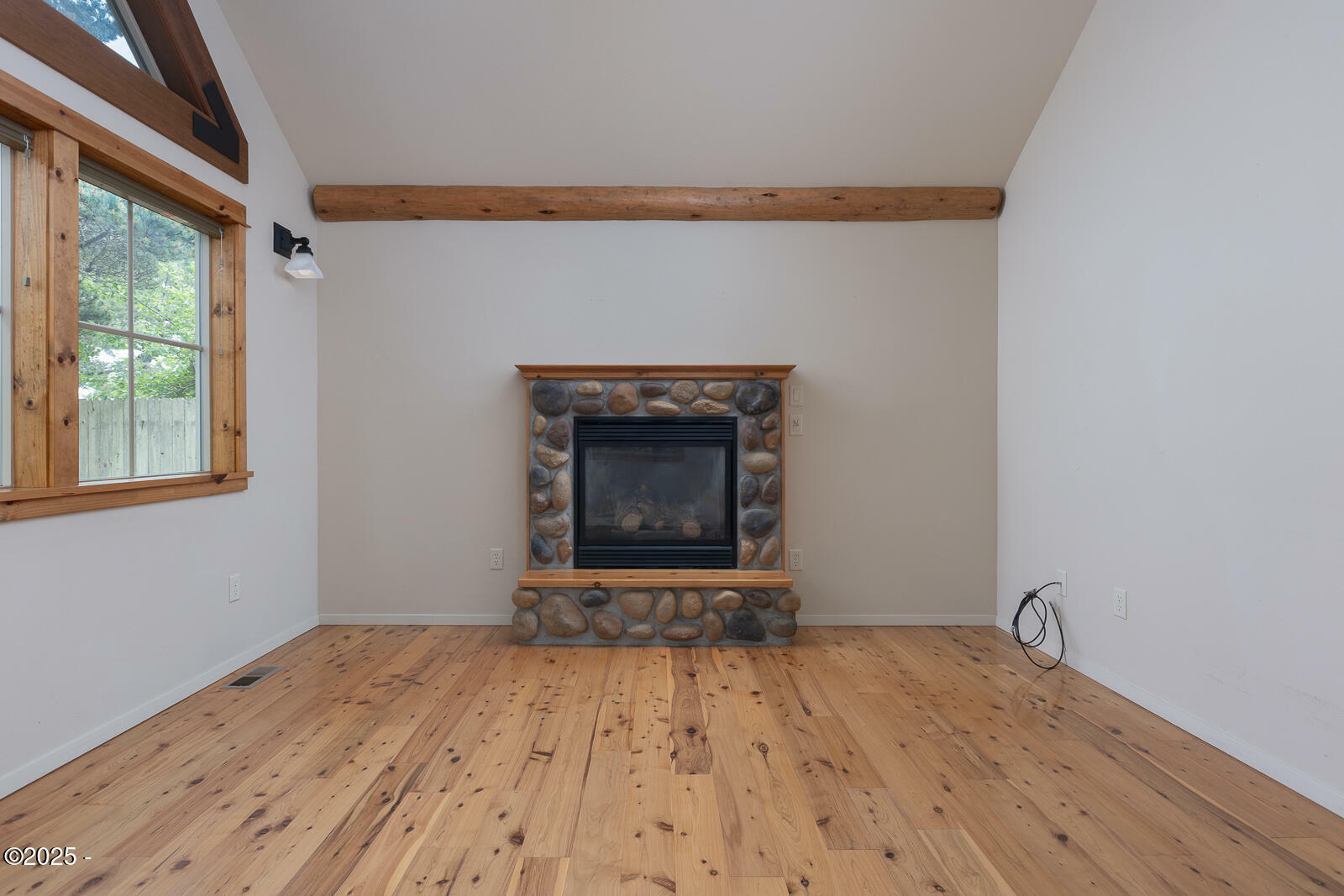 Property Photo: 2104 NW Mokmak Lake Dr OR 97394
