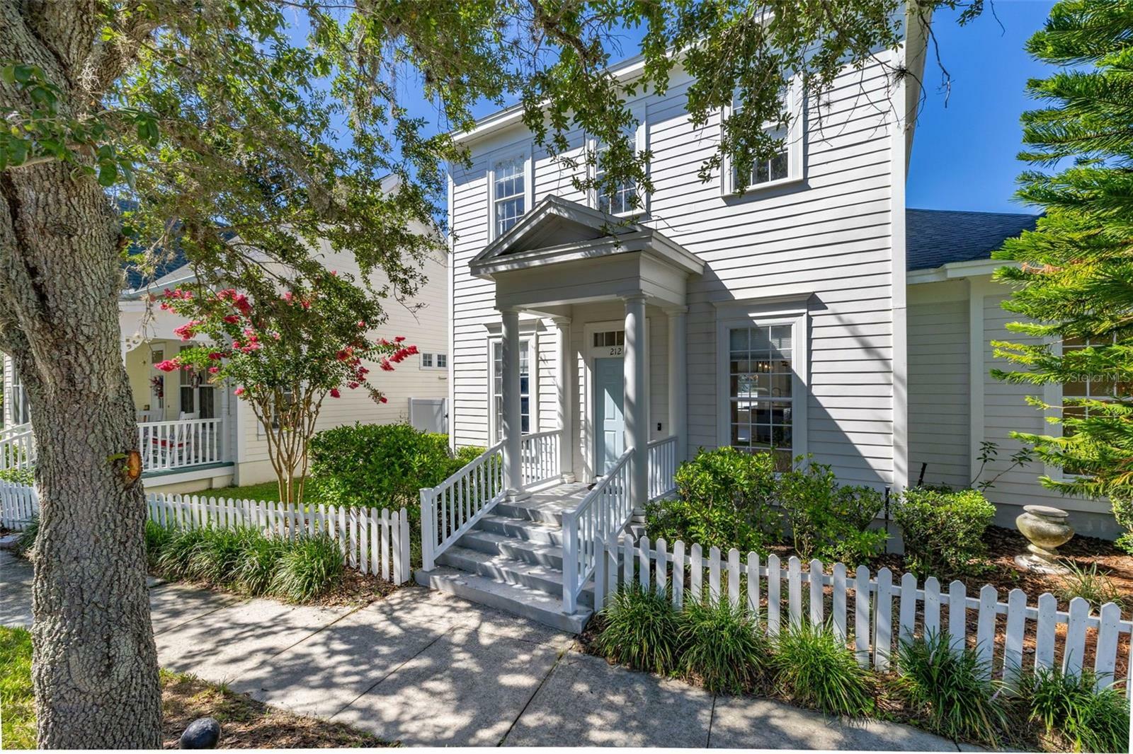 Property Photo:  212 Ficus Street  FL 34747 