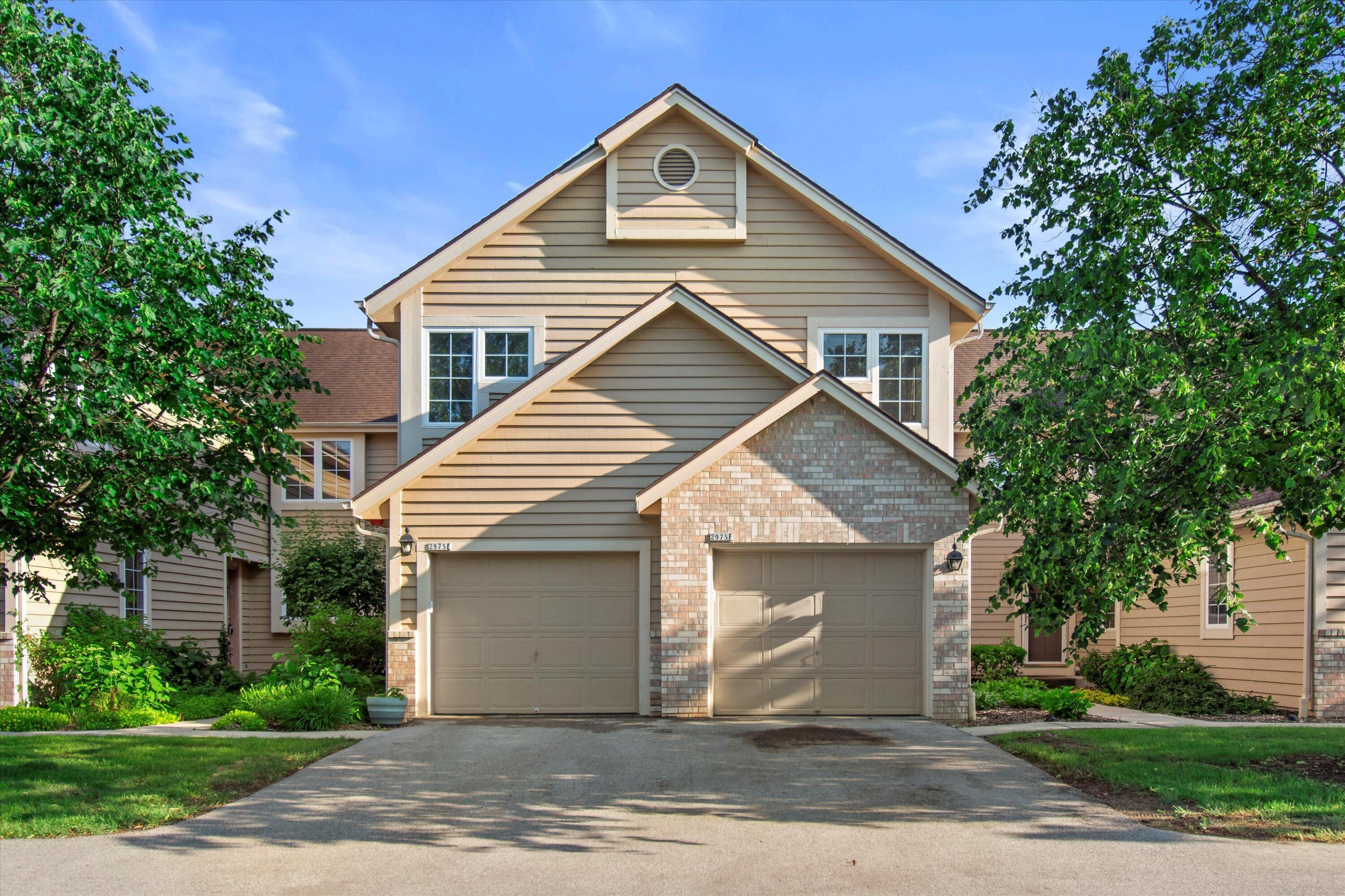 2975 River Birch Dr F  Brookfield WI 53045 photo