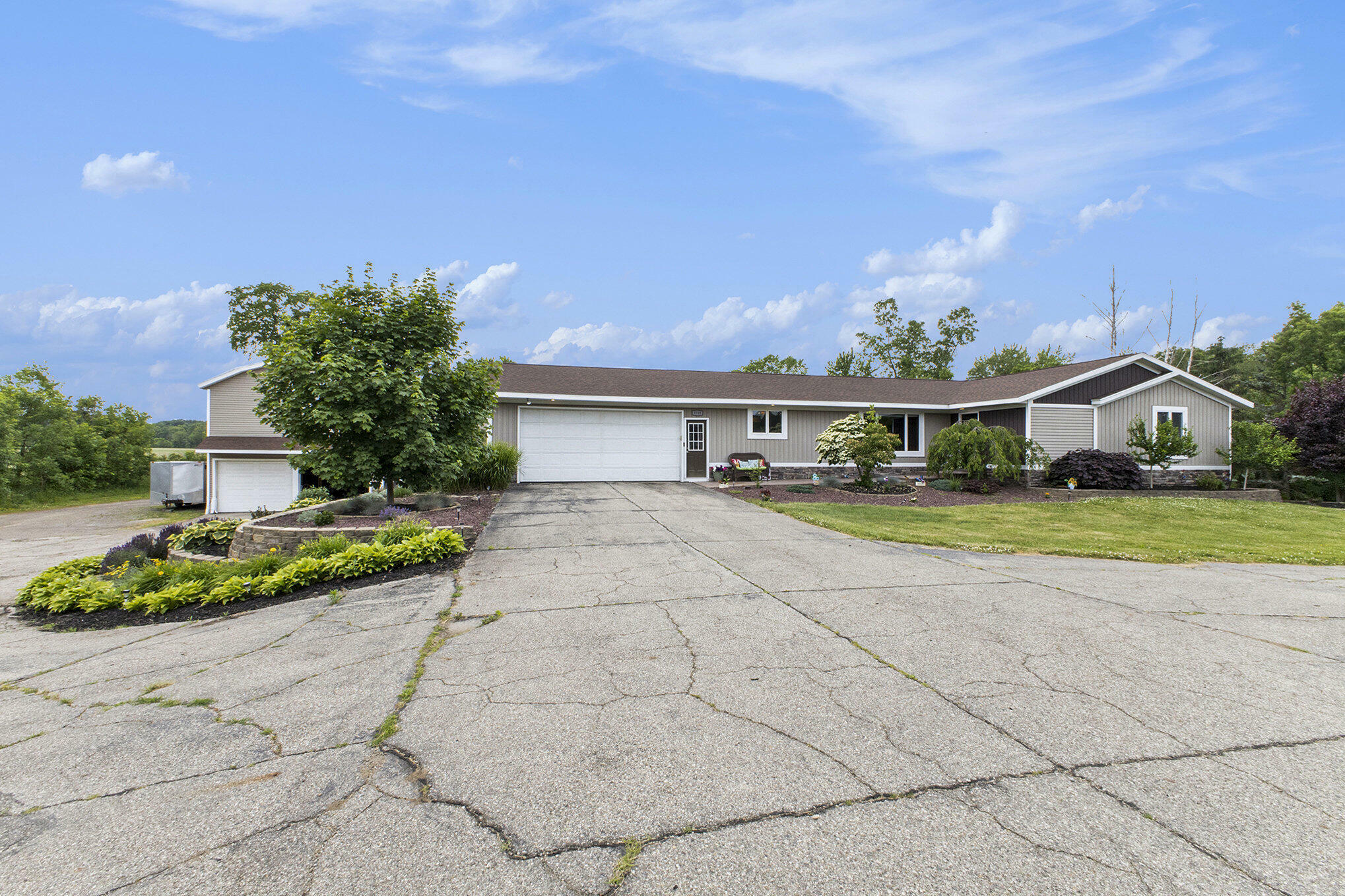 Property Photo: 9749 48th Avenue MI 49401
