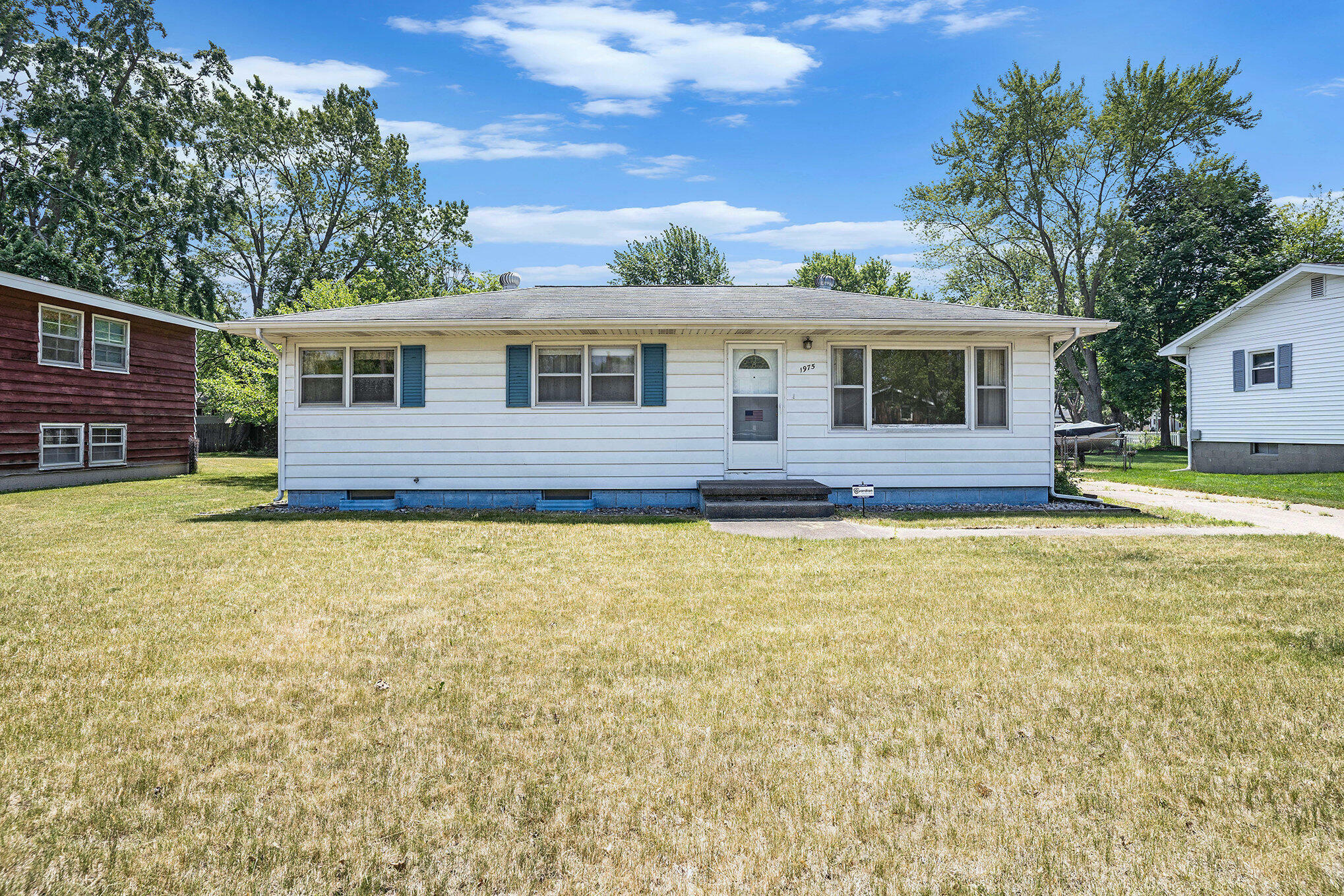 Property Photo: 1975 Southwood Avenue MI 49441