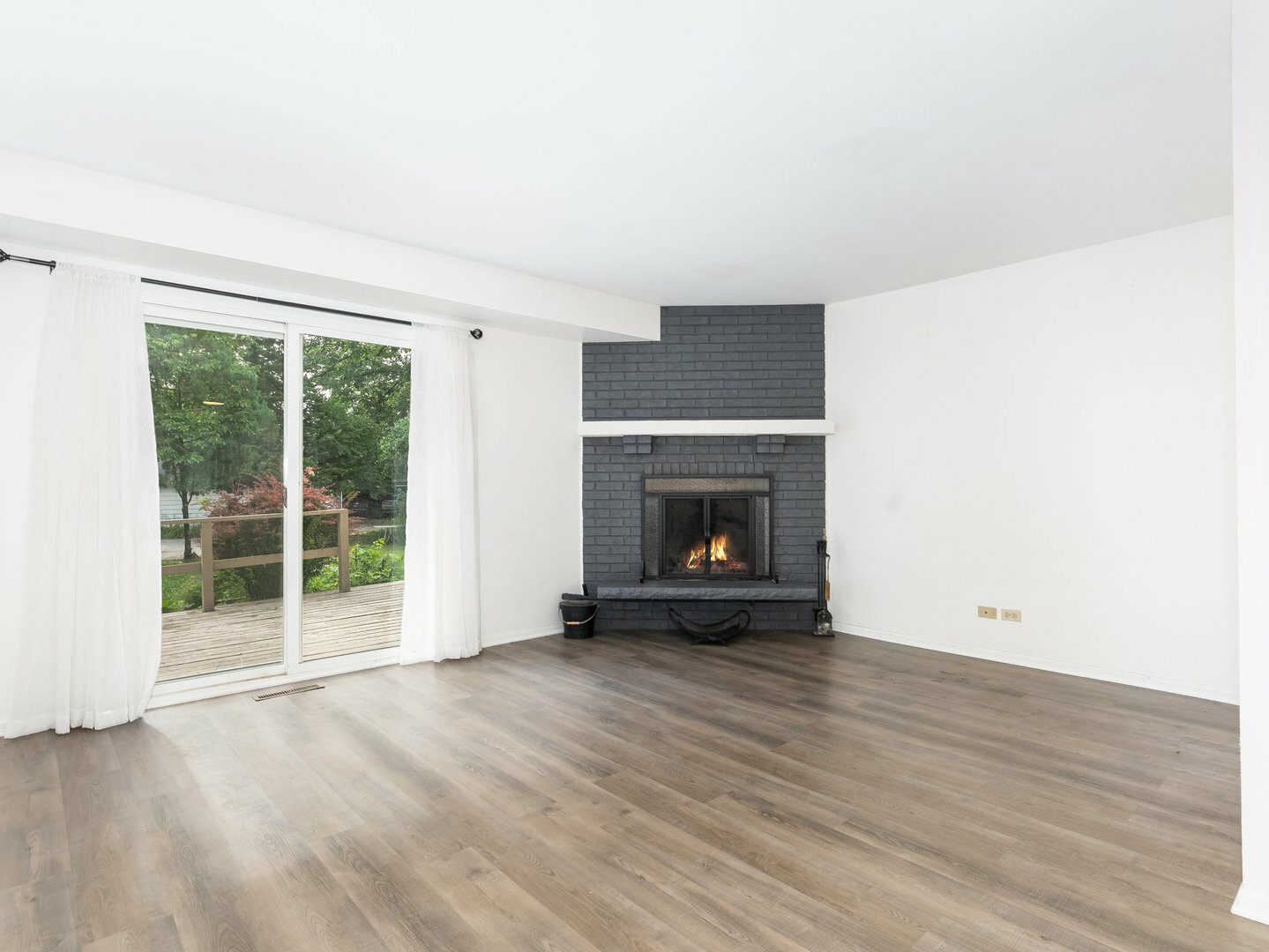 Property Photo: 115 S Brainard Street IL 60540