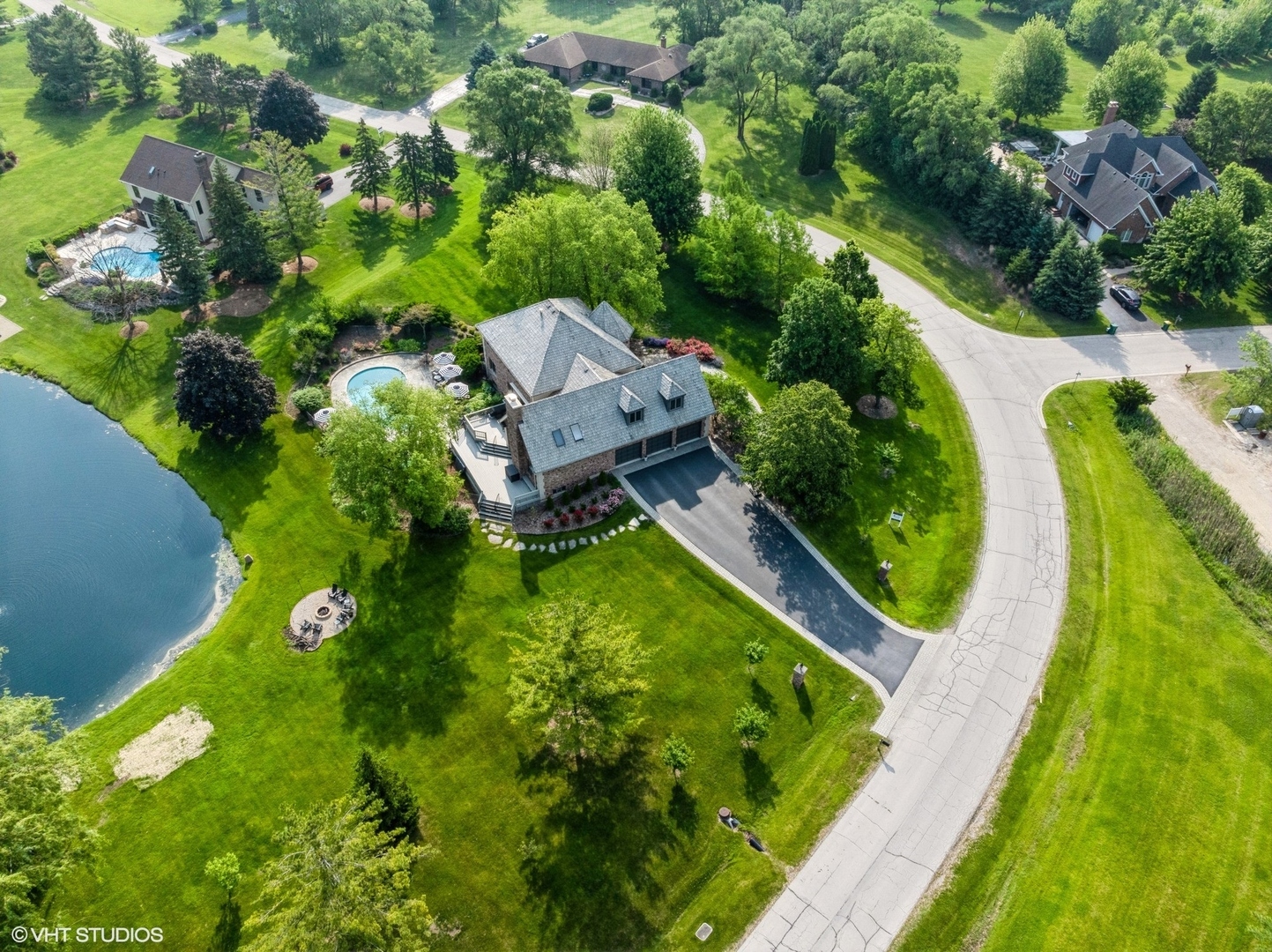Property Photo: 22902 W Lochanora Drive IL 60047