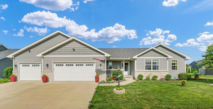 Property Photo:  3503 S Deer Ridge Drive  IL 61802 