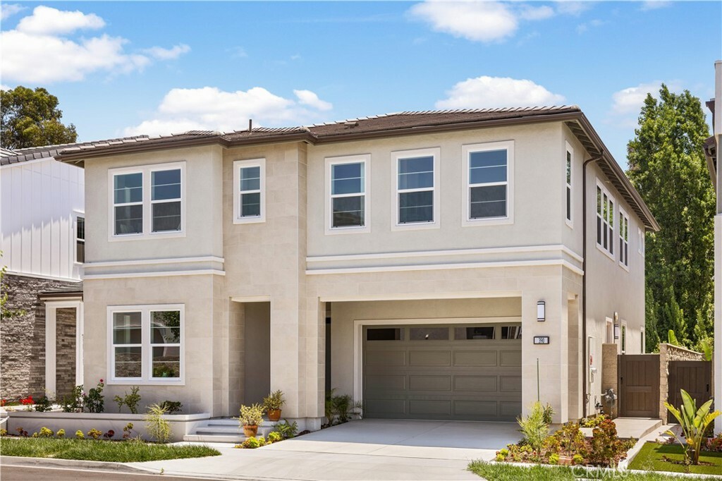 Property Photo:  390 Riverbend  CA 92630 
