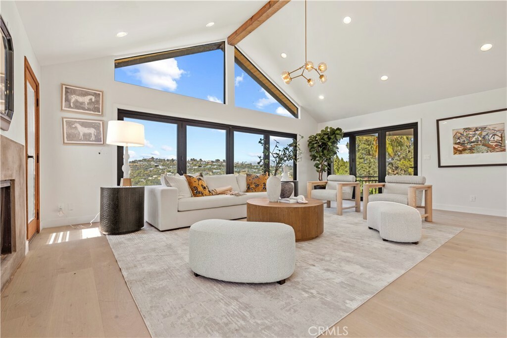Property Photo: 8280 Grand View Drive CA 90046