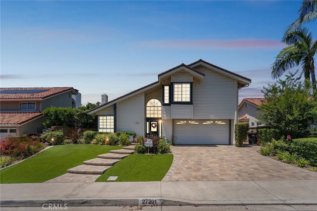 27201 Via Aurora  Mission Viejo CA 92691 photo