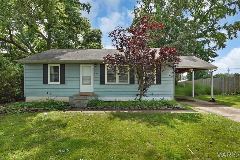 Property Photo: 10502 Kamping Lane MO 63123