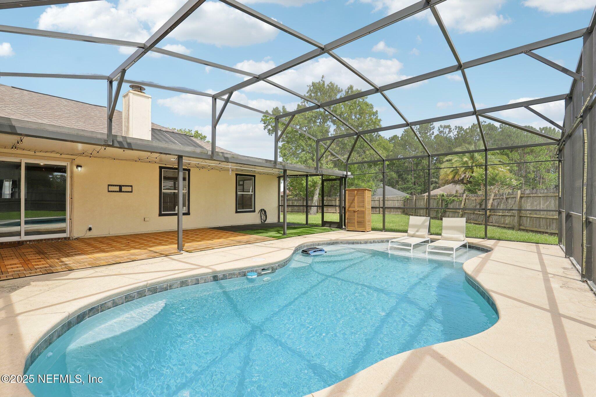 Property Photo: 2688 Glenhaven Drive FL 32043