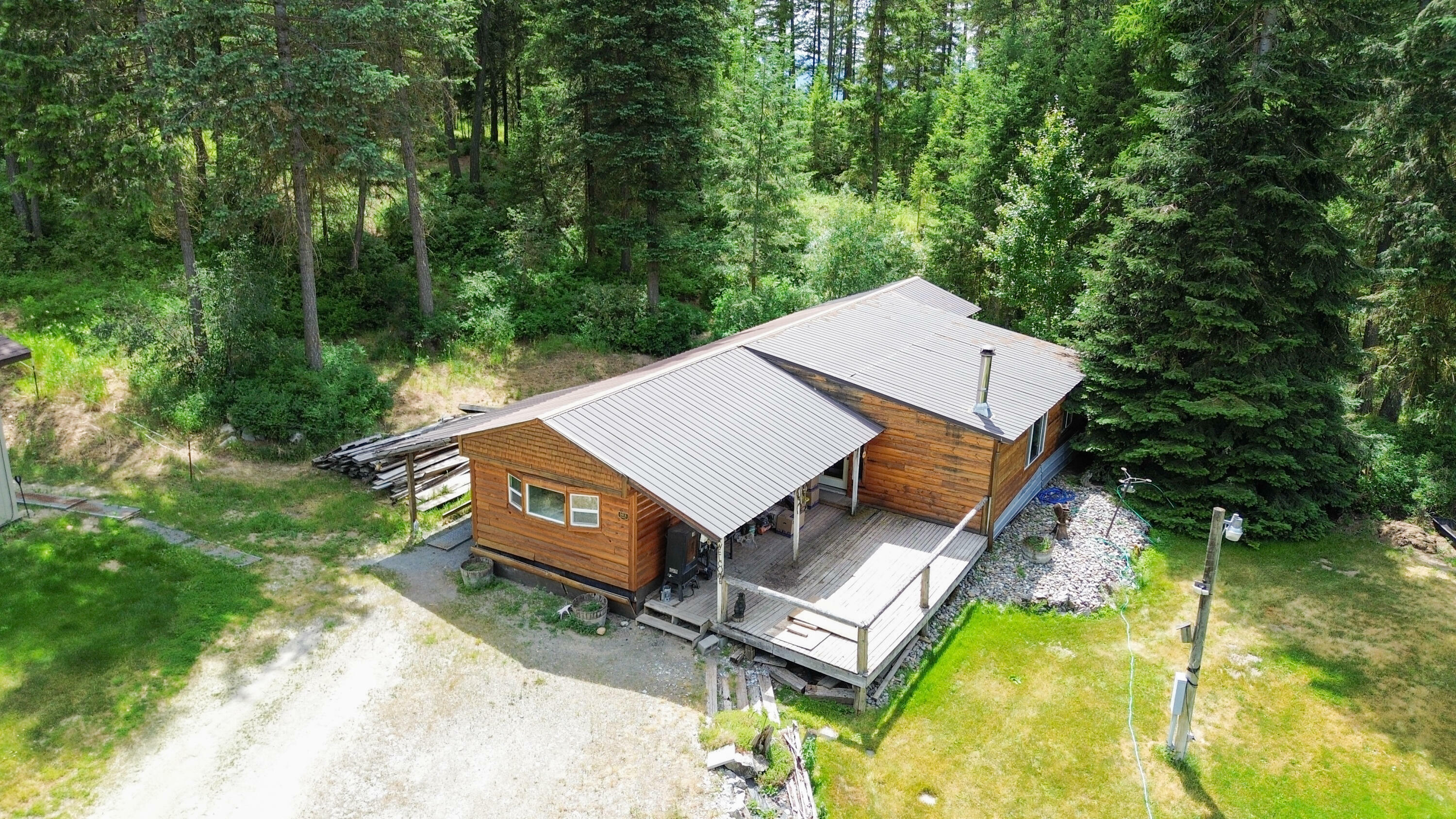 Property Photo: 540 Dolomite Rd WA 99114