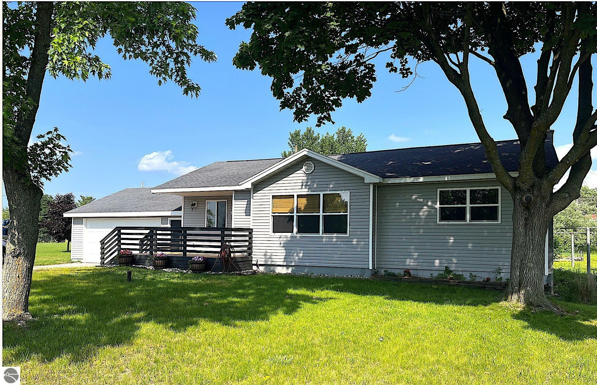 838 Meadow Drive  Traverse City MI 49685 photo