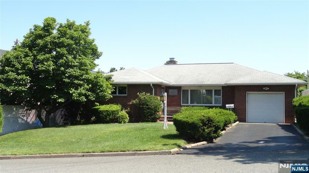 17 Gunther Avenue  Lodi NJ 07644 photo