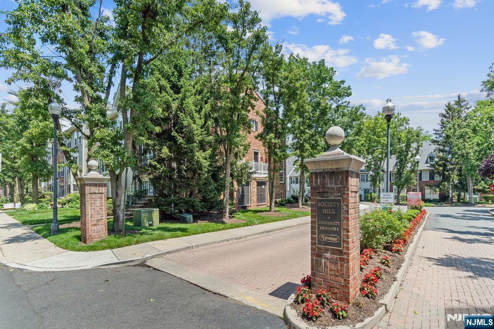 Property Photo:  68 Boston Street 220  NJ 07103 