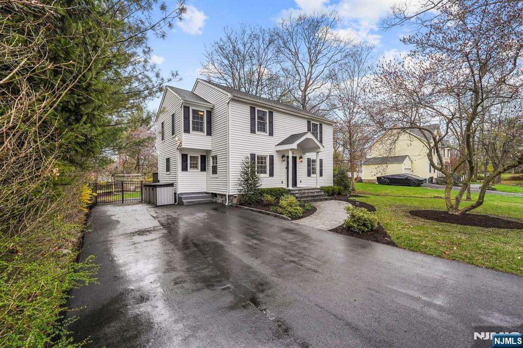 Property Photo: 765 Sunset Terrace NJ 07417