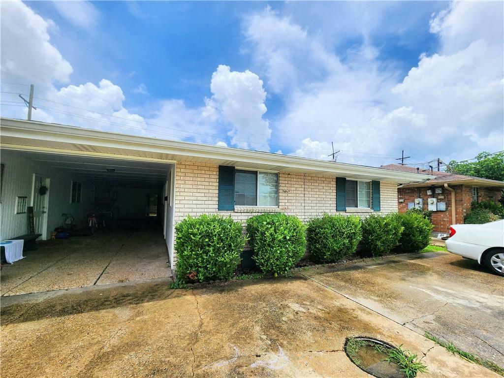 Property Photo: 111 Lambda Street 4 LA 70037