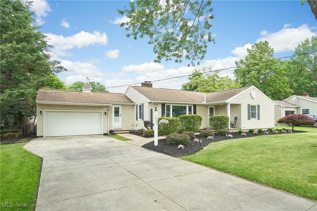 Property Photo:  7509 Acacia Avenue  OH 44060 