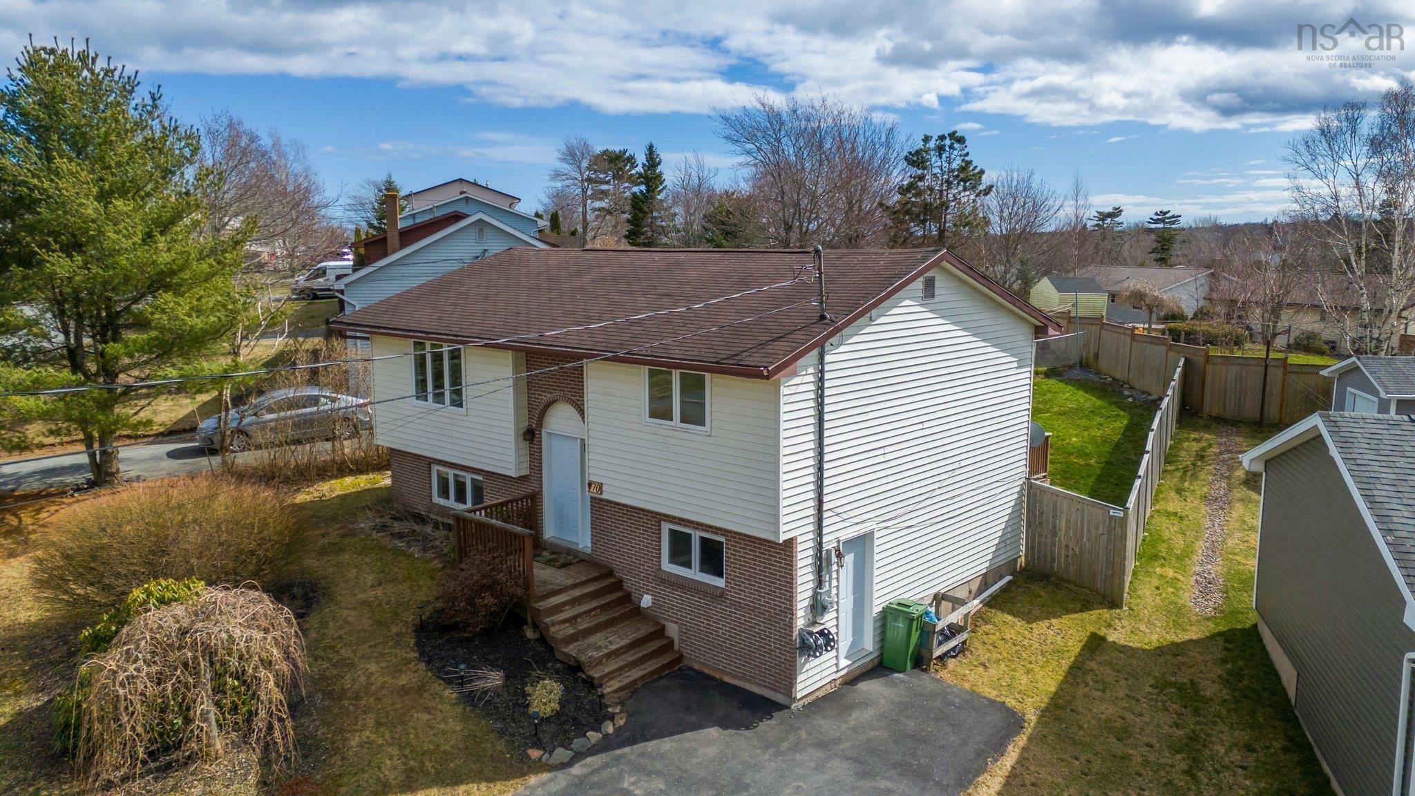 70 Inglewood Crescent  Cole Harbour NS B2W 5W3 photo