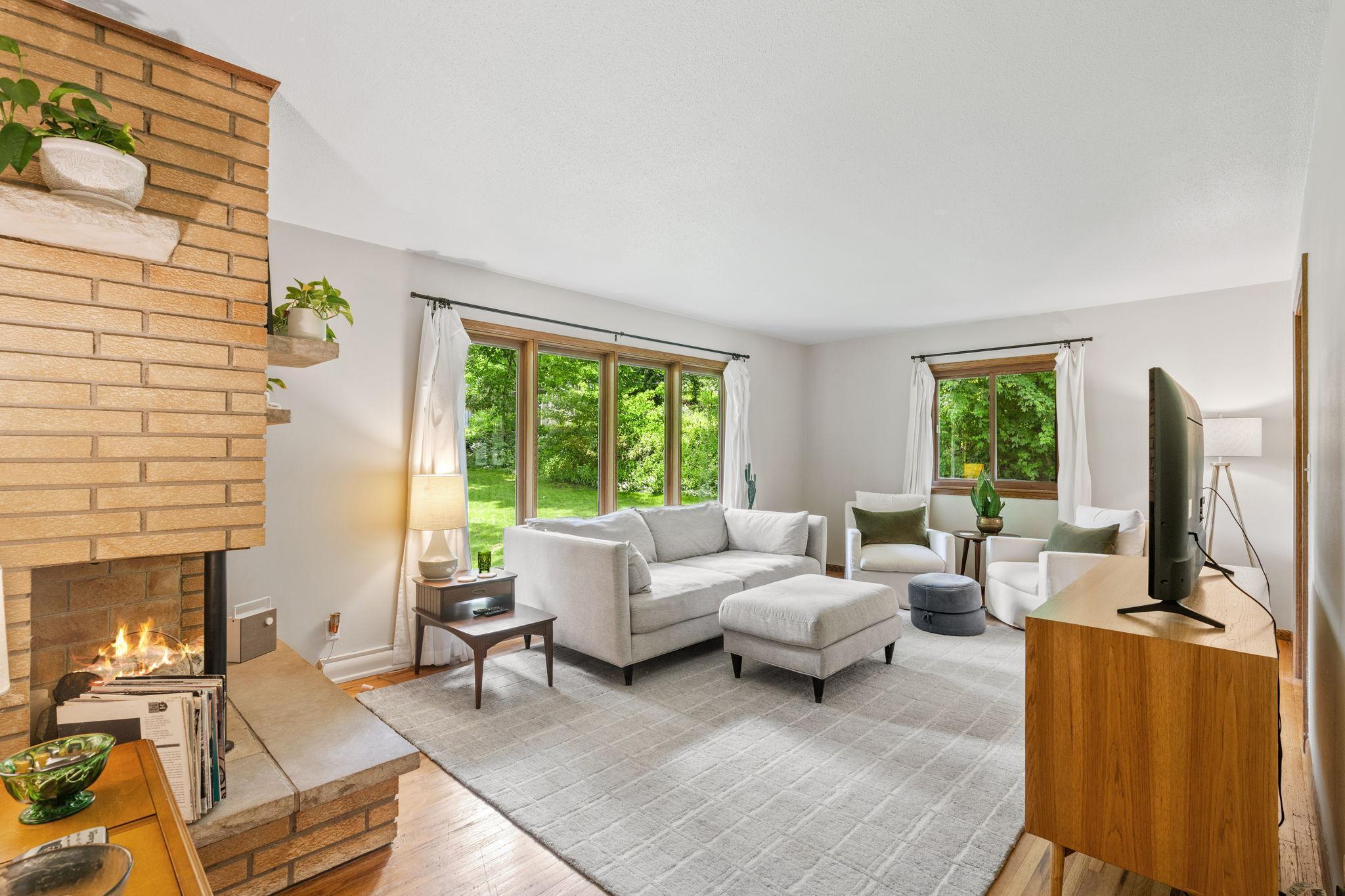 Property Photo: 16419 Seymour Drive MN 55345