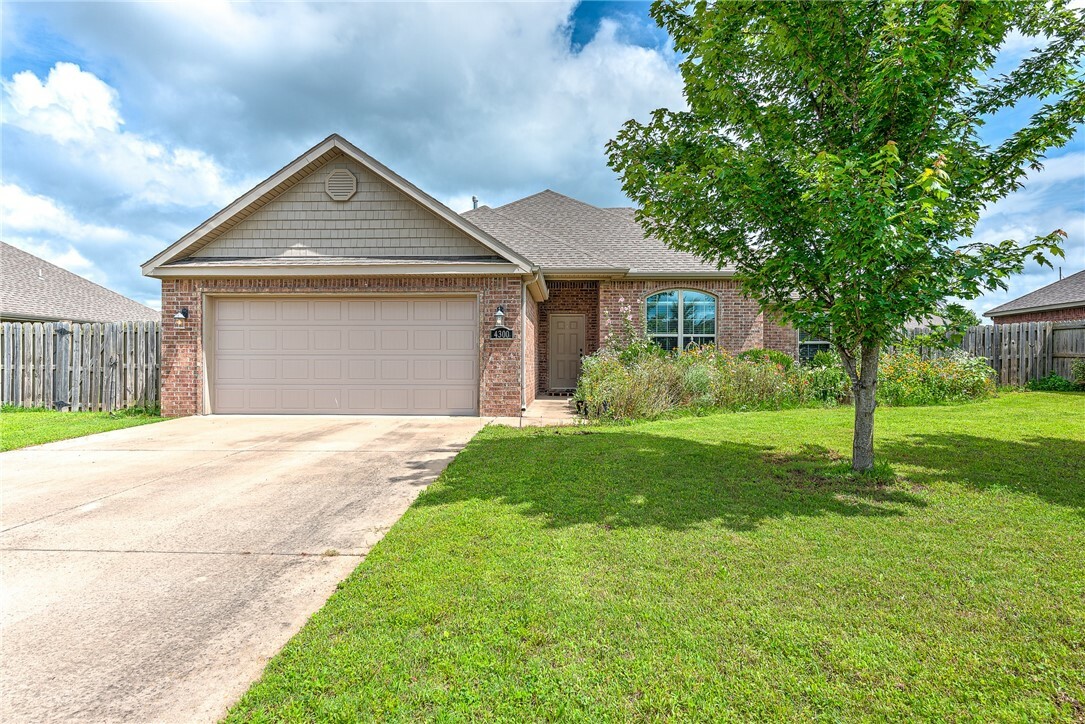 Property Photo: 4300 Limestone Avenue AR 72712