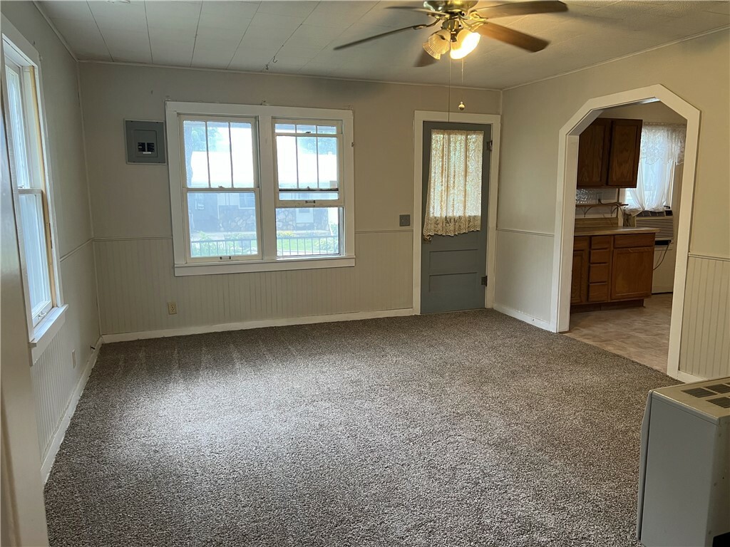 Property Photo: 418 N Robinson Street AR 72601