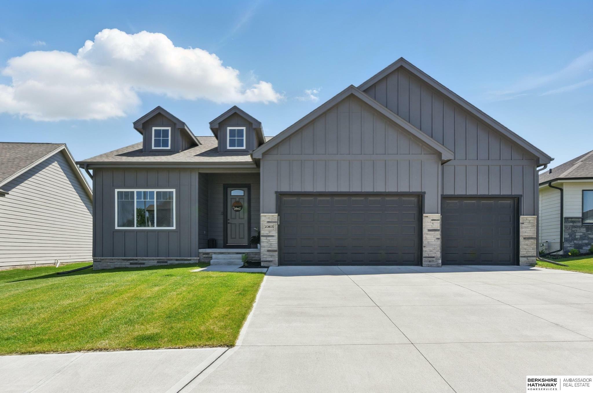 20805 Hartman Avenue  Elkhorn NE 68022 photo