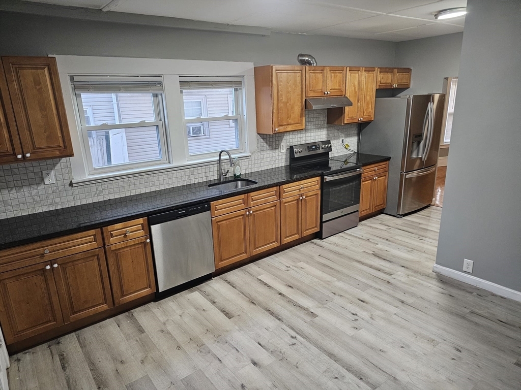 Property Photo: 74 Grant St 2 MA 01902