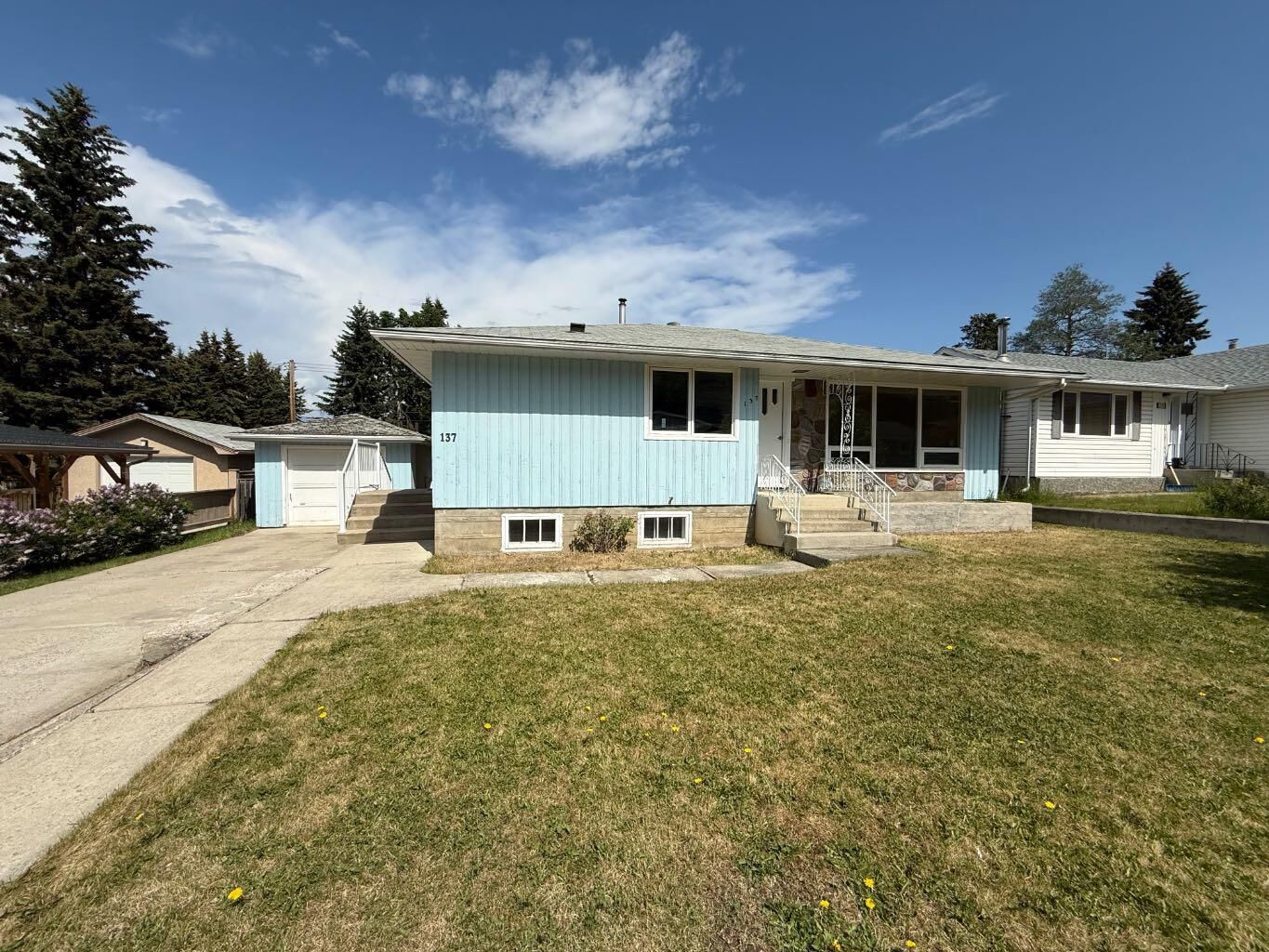Property Photo:  137 Sunwapta Drive  AB T7V 1G2 