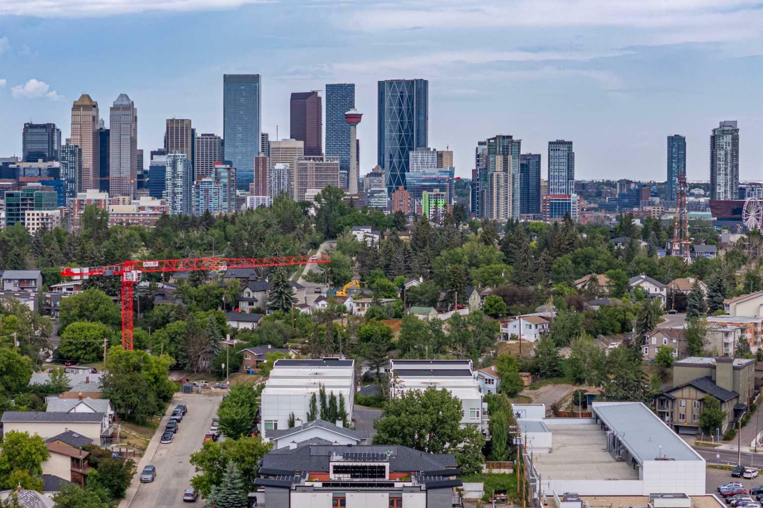 Property Photo: 3810 Parkhill Place SW 2 AB T2S 2W7
