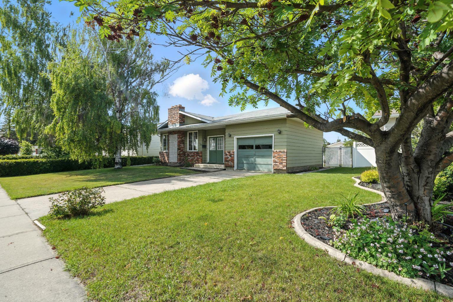 Photo de la propriété: 76 Best Crescent AB T4R 1H6