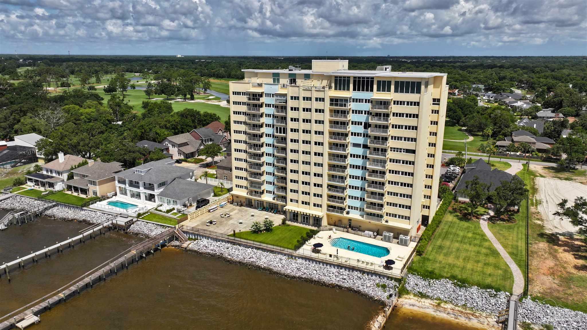 Property Photo: 825 Bayshore Dr 407 FL 32507