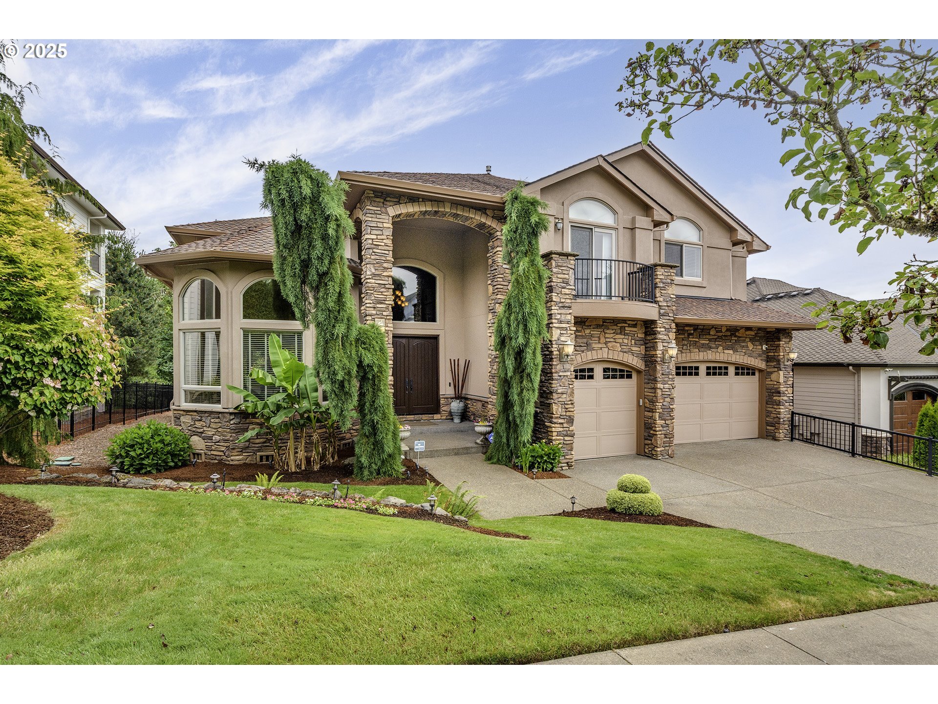 Property Photo:  15557 SE Chelsea Morning Dr  OR 97086 