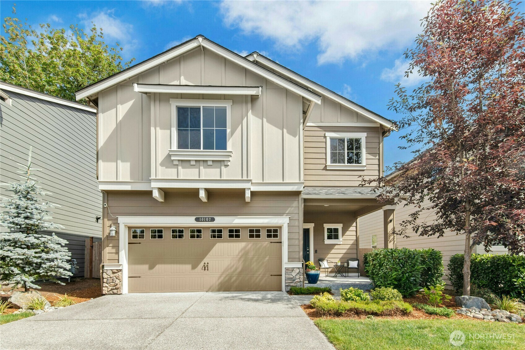 Property Photo: 10107 6th Place SE WA 98258