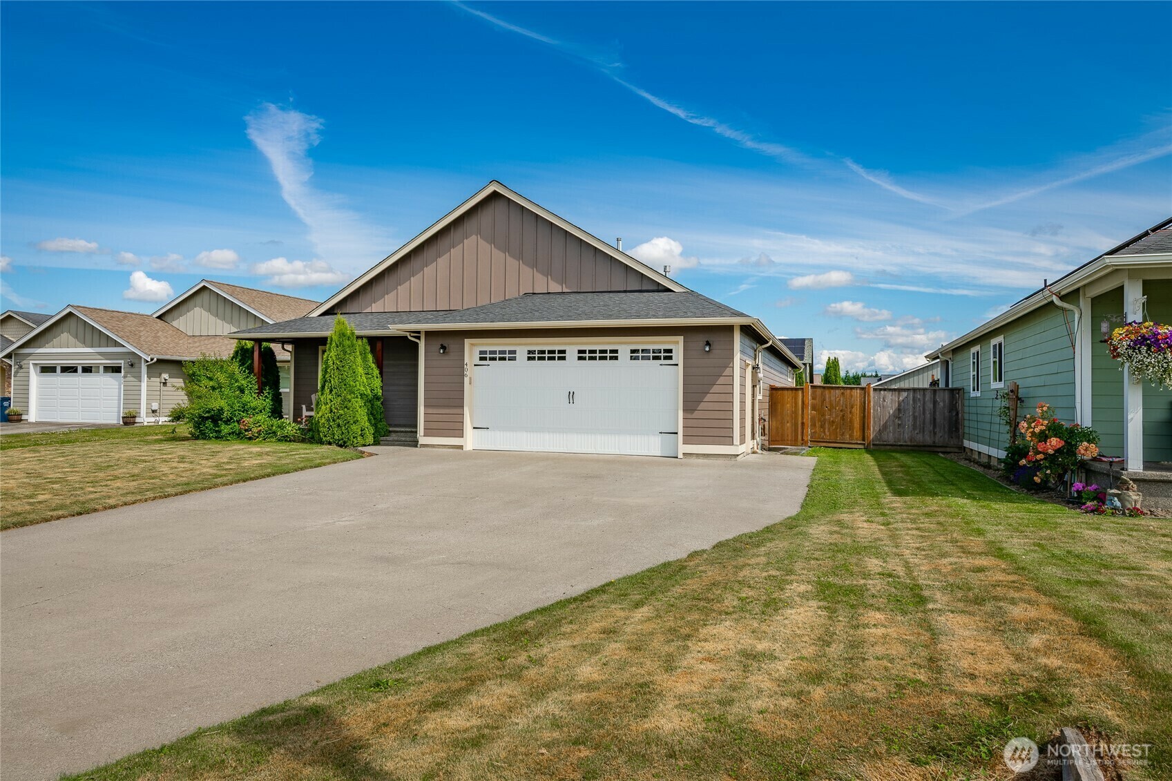 Property Photo: 406 Harrison Lane WA 98276