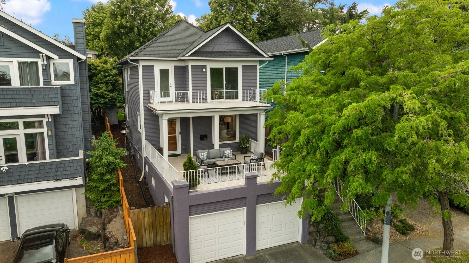 325  23rd Avenue E  Seattle WA 98112 photo