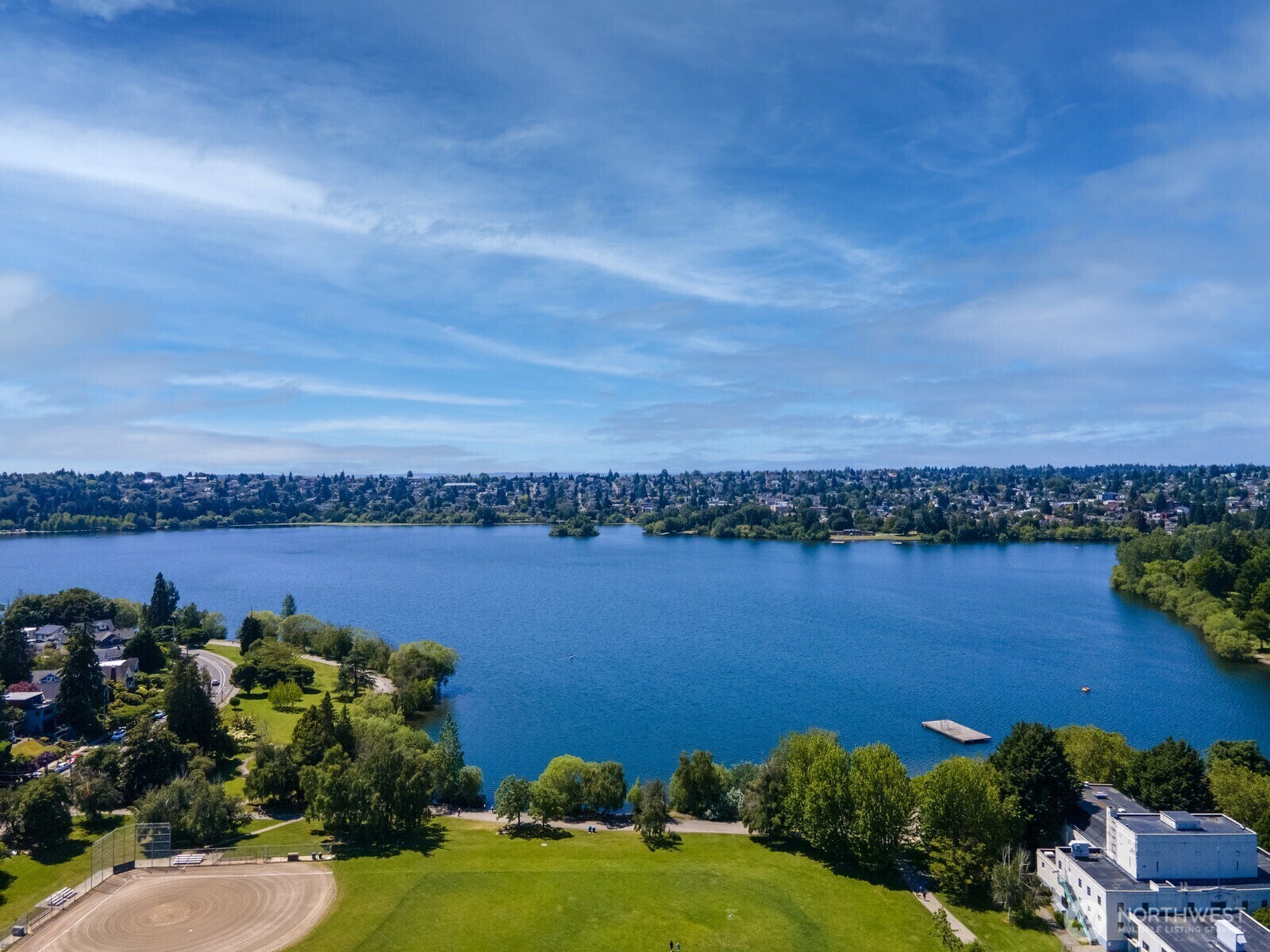 Property Photo:  7301  5th Avenue NE 401  WA 98115 