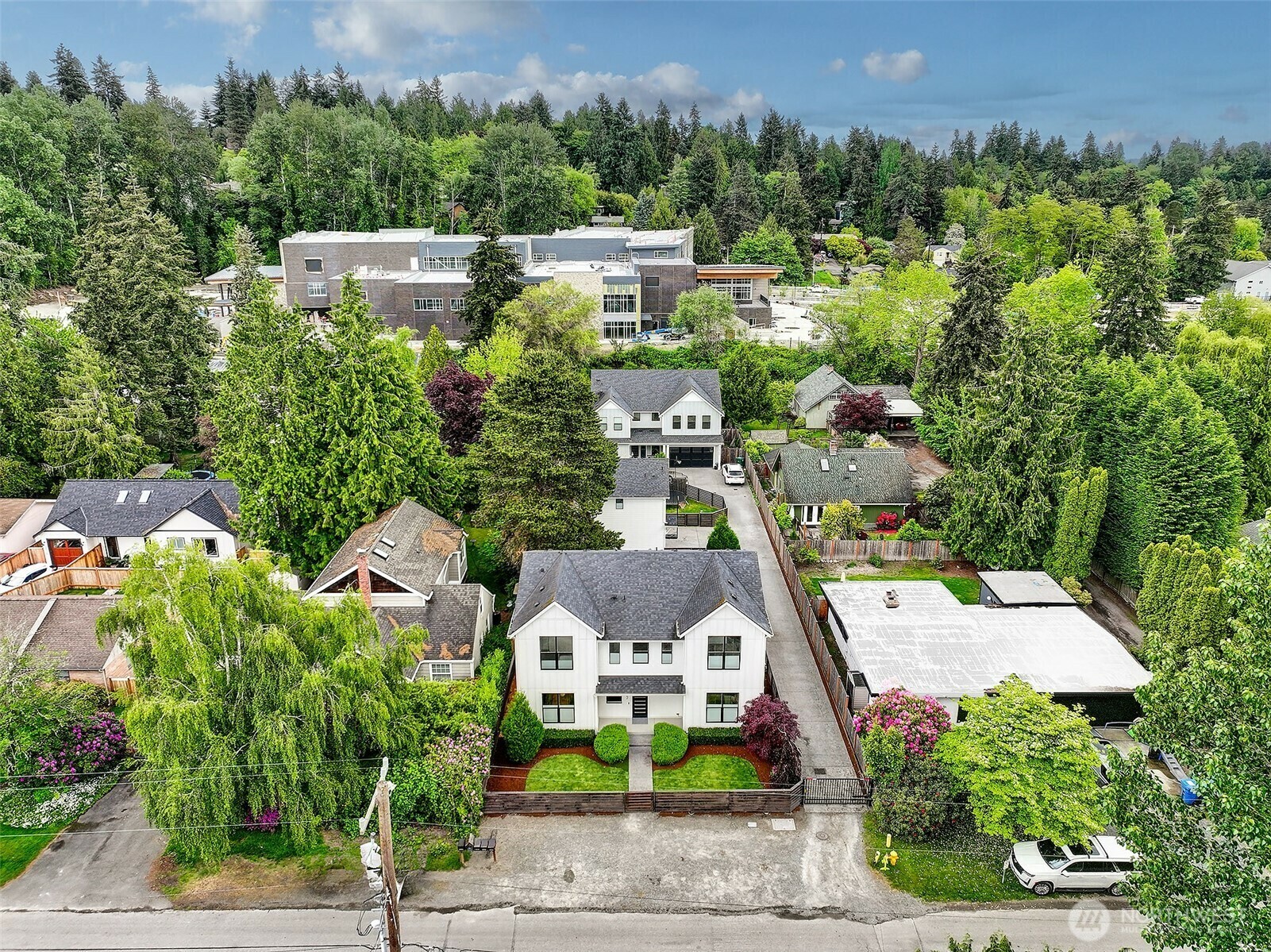 Property Photo: 10702 39th Avenue NE WA 98125