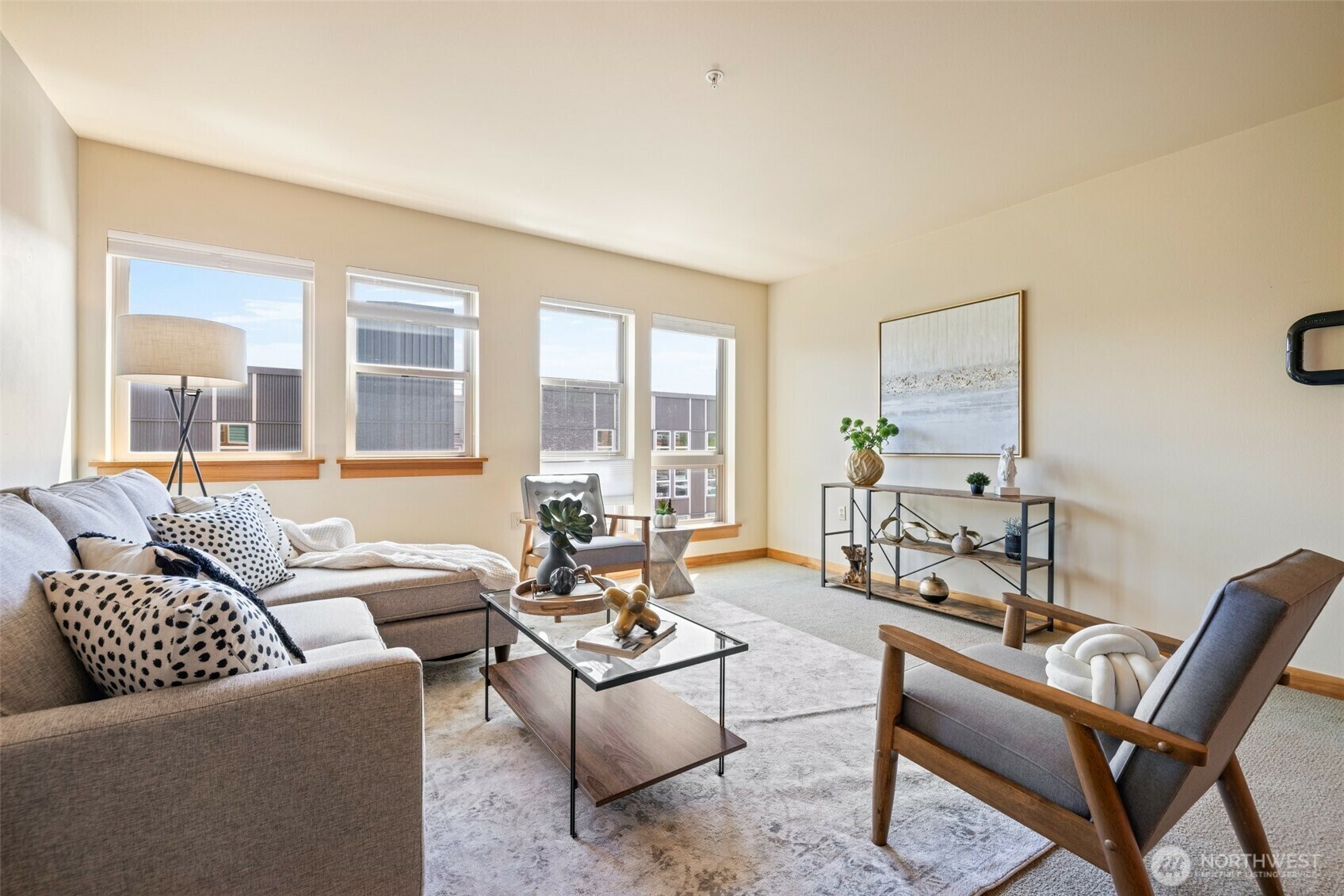 Property Photo: 827 Hiawatha Place S 515 WA 98144