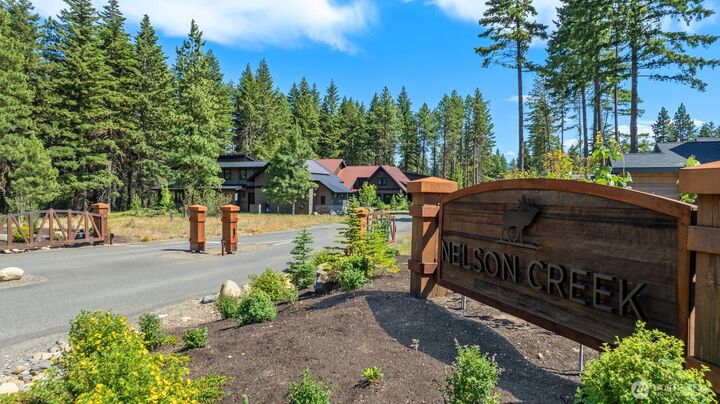 Property Photo:  36  Farmhouse Way  WA 98922 