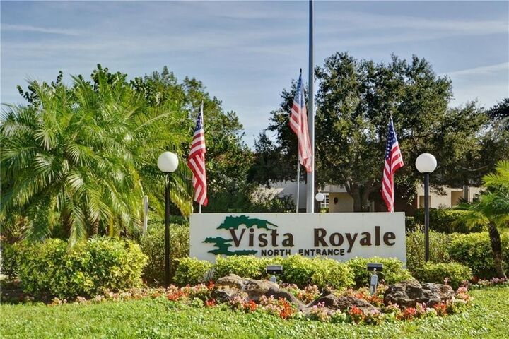 5 Vista Palm Lane 105  Vero Beach FL 32962 photo