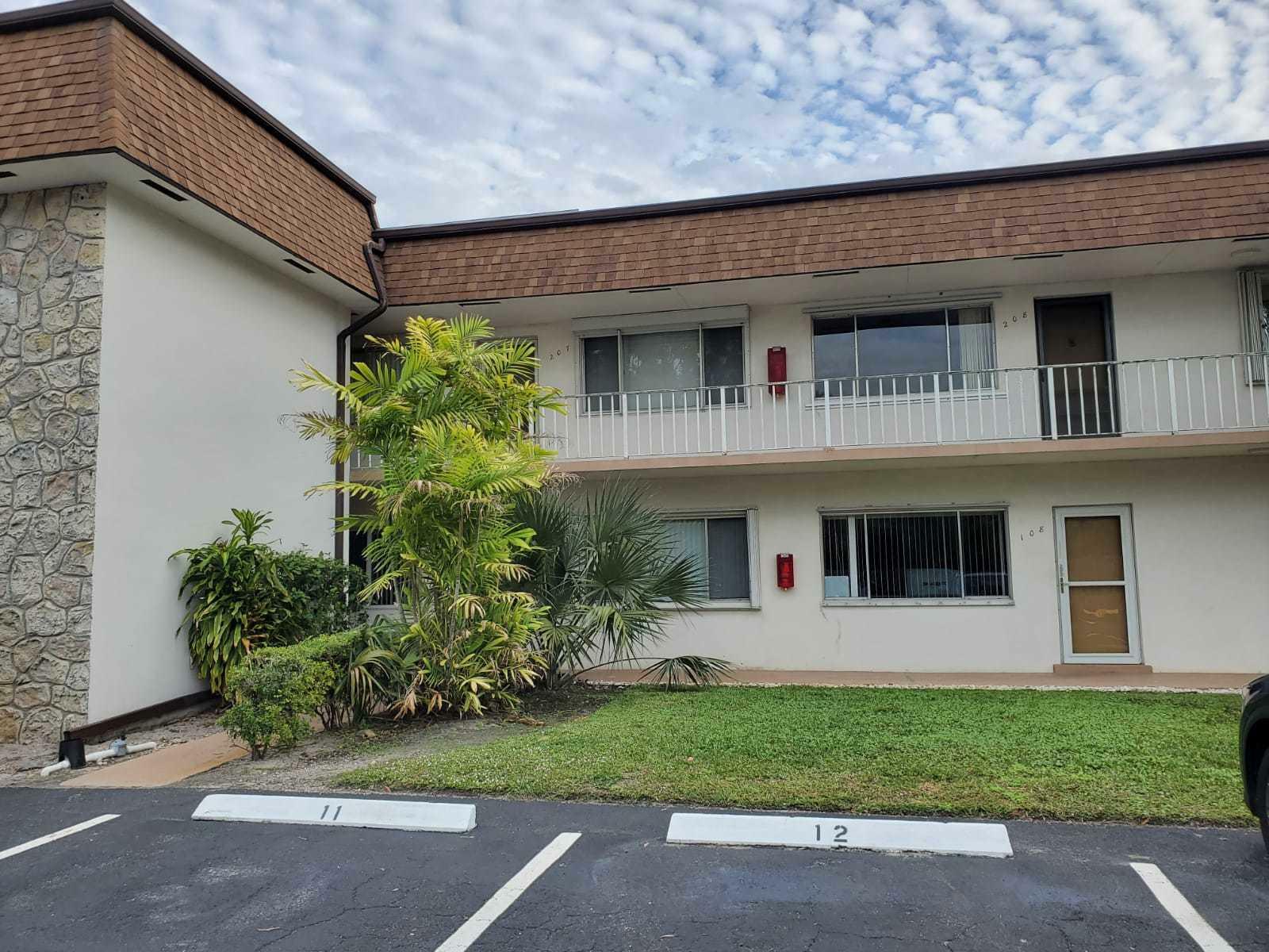 Property Photo: 2878 Donnelly 106 Drive 106 FL 33462