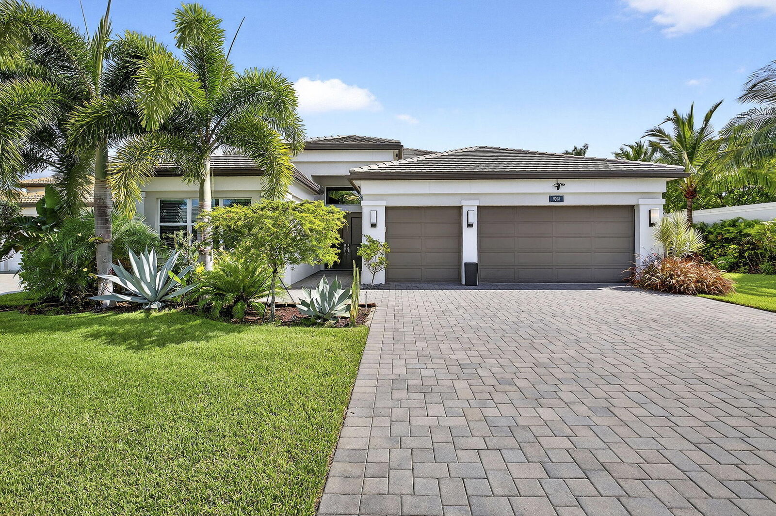 Property Photo: 9265 Seahorse Bay Drive FL 33473