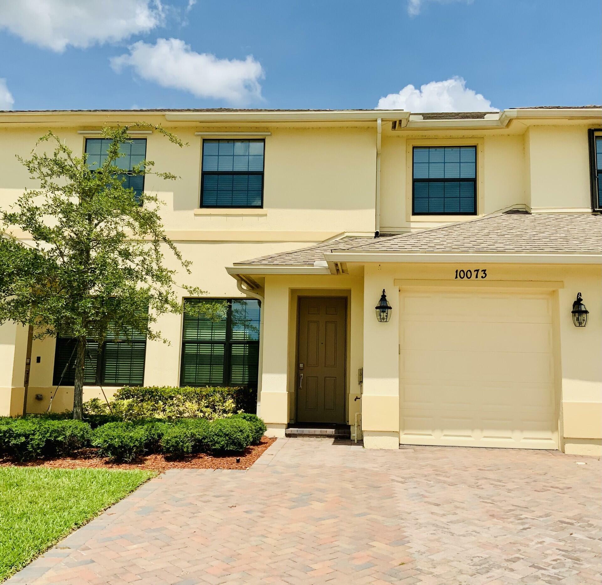 Property Photo: 10073 W Villa Circle FL 32966
