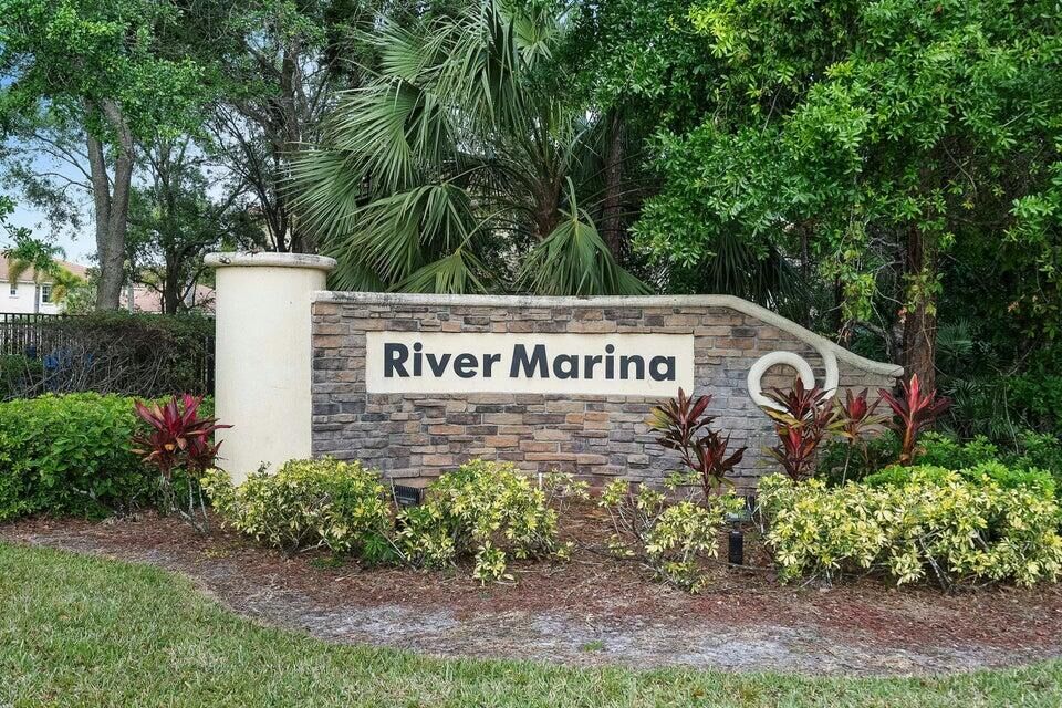 Property Photo:  9462 SW Purple Martin Way  FL 34997 