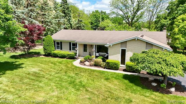 Property Photo:  22356 Connemara Drive  MI 48167 