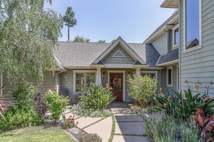 Property Photo:  587 Sequoia Avenue  CA 94061 
