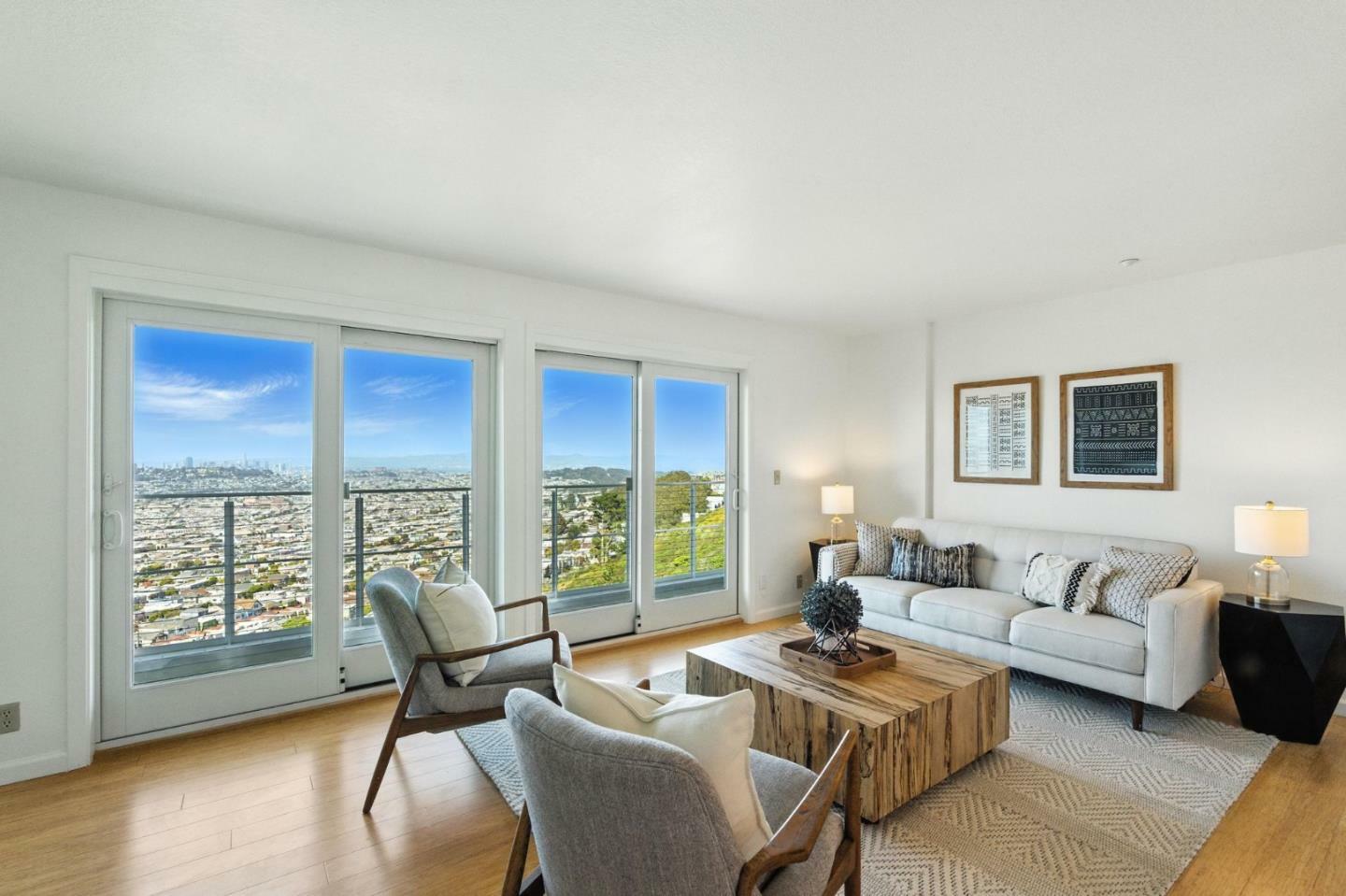 Property Photo: 580 Pointe Pacific 6 CA 94014