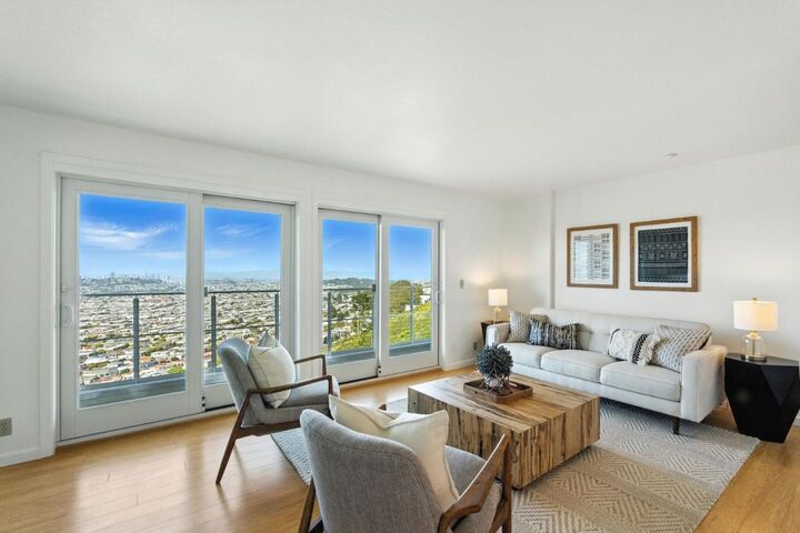 Property Photo: 580 Pointe Pacific 6 CA 94014