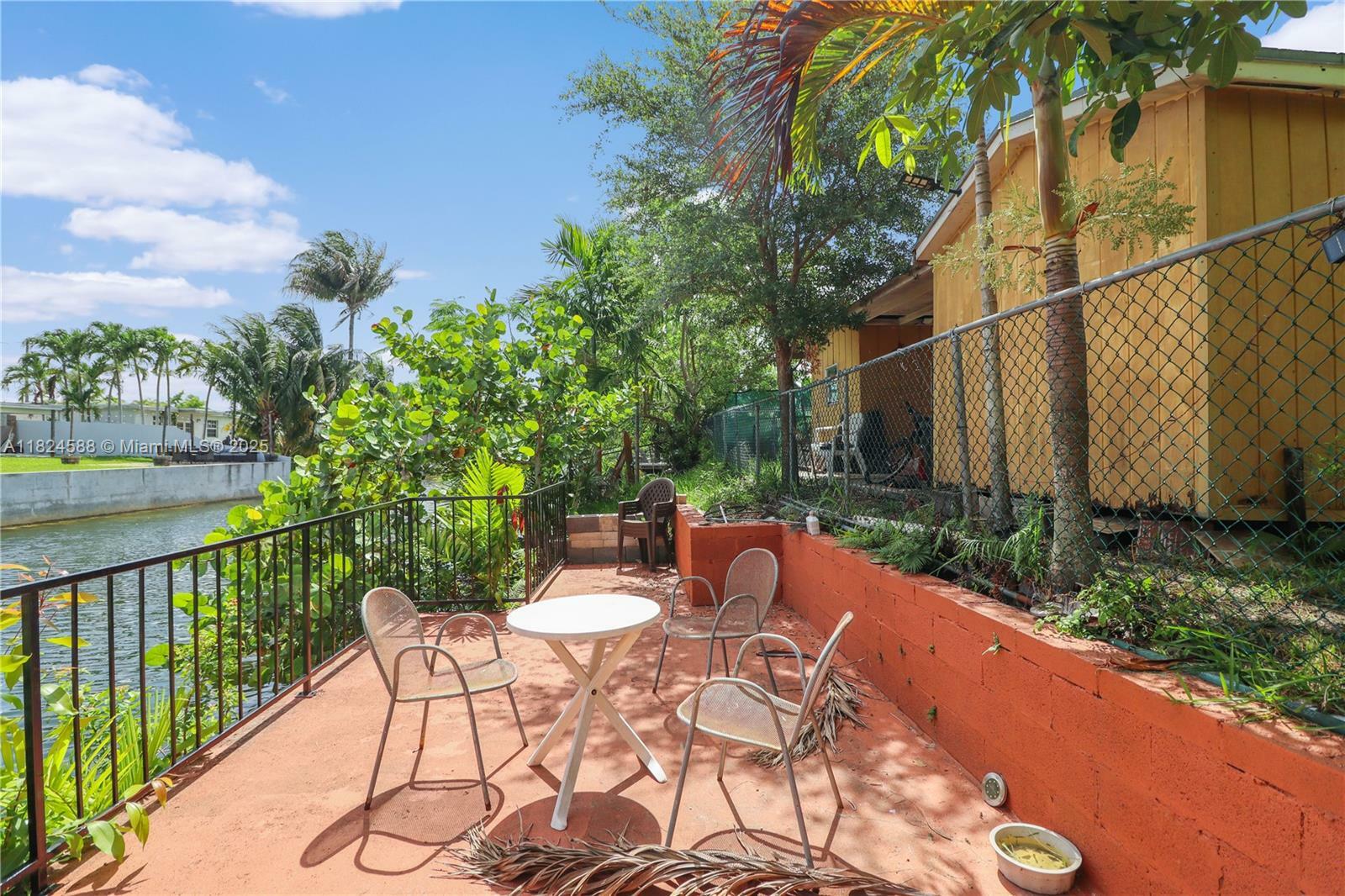 Property Photo: 11265 SW 53rd Ter FL 33165