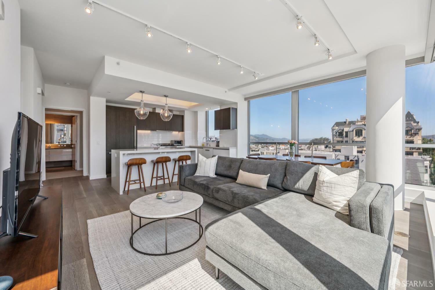 Property Photo:  1501 Filbert Street Ph7c  CA 94123 