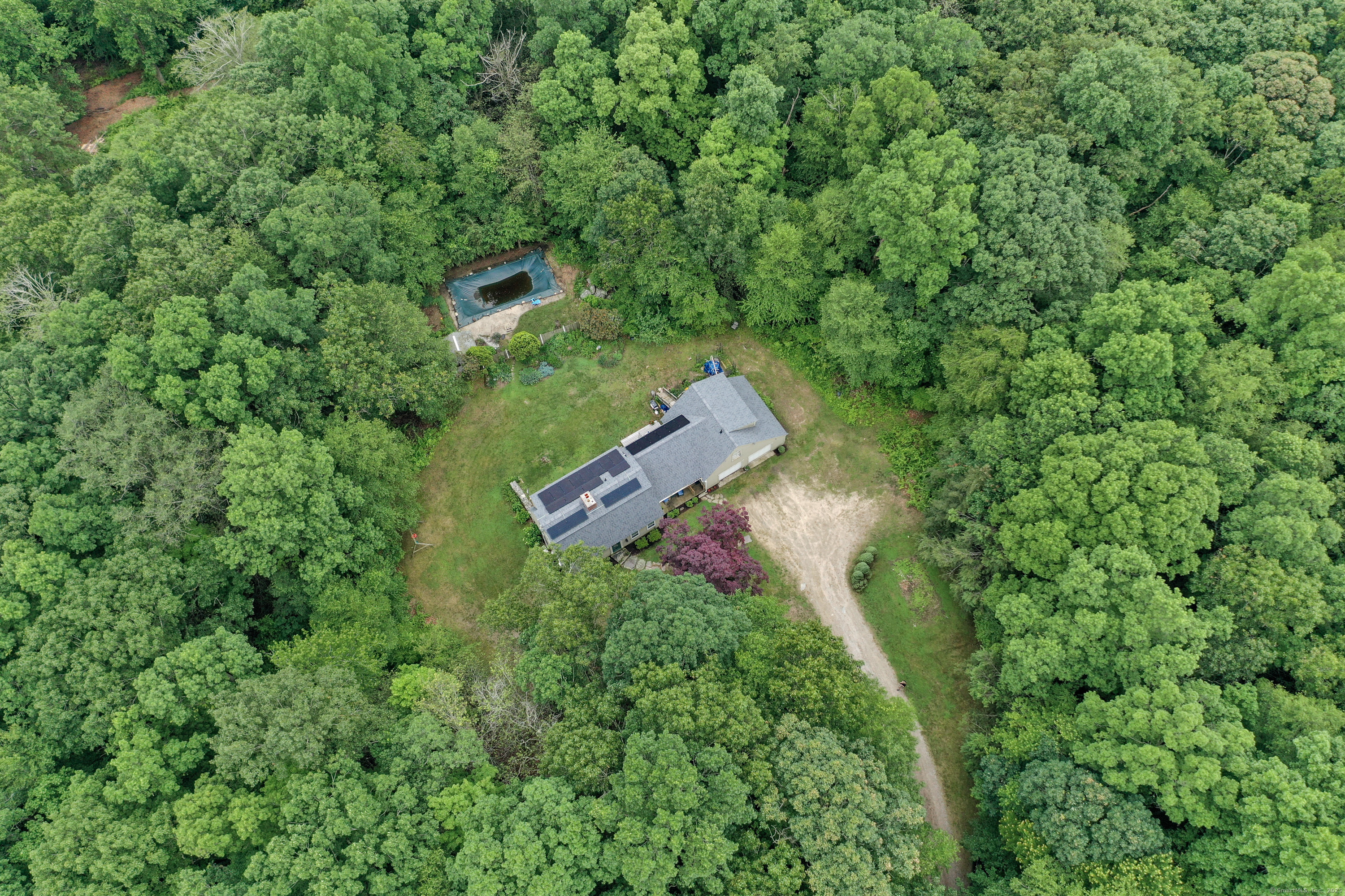 Property Photo:  15 Harris Road  CT 06420 